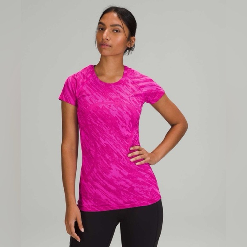 Lululemon swiftly tech short sleeve shirt hot pink